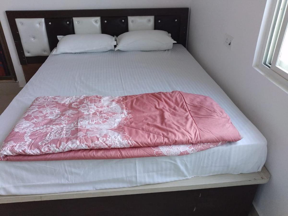 Hotel Vishal Buxar Kültér fotó