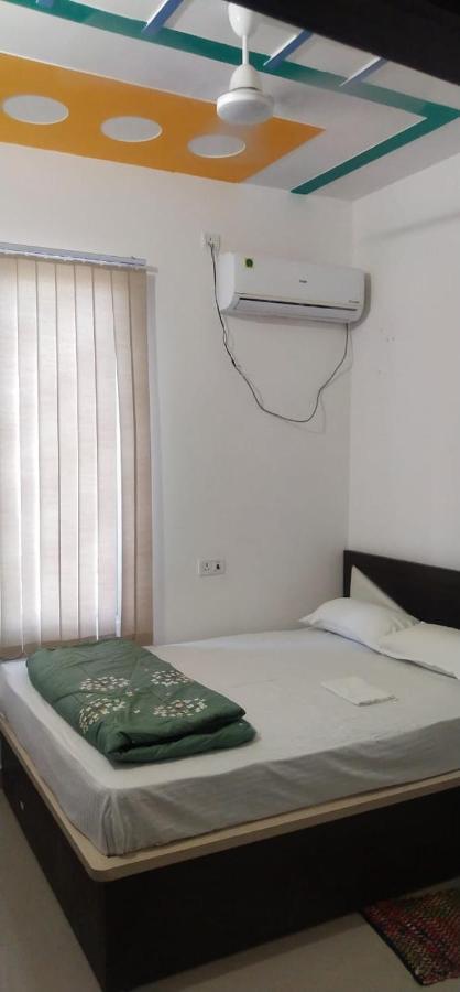Hotel Vishal Buxar Kültér fotó