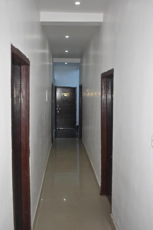 Hotel Vishal Buxar Kültér fotó